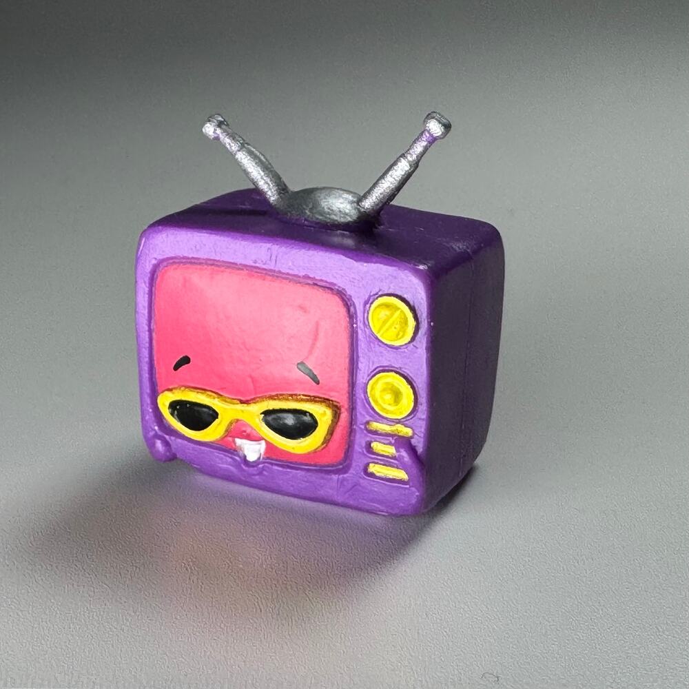 Shopkins Figurine Teenie TV RARE Homewares Purple Pink Season 3 #3-107
